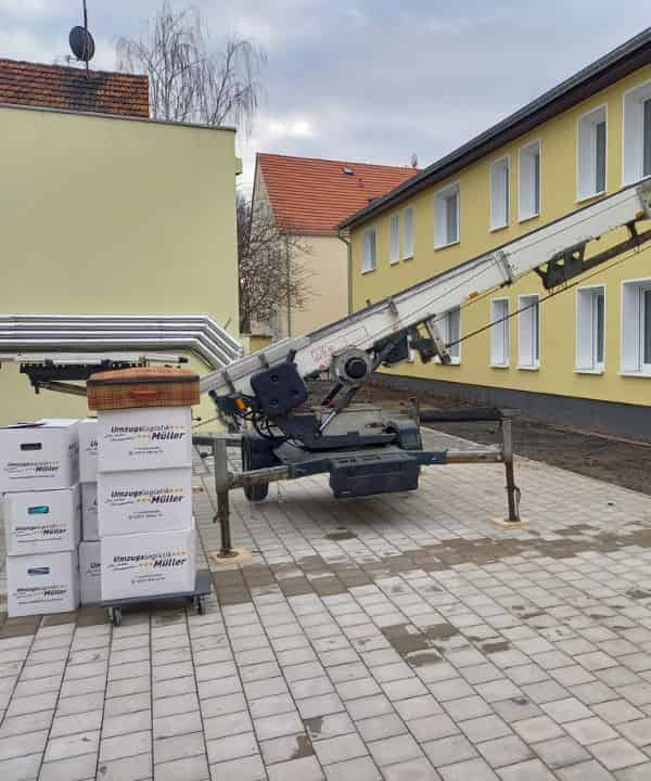 Schwerbehinderten Umzug mit Möbellift in Regensburg 